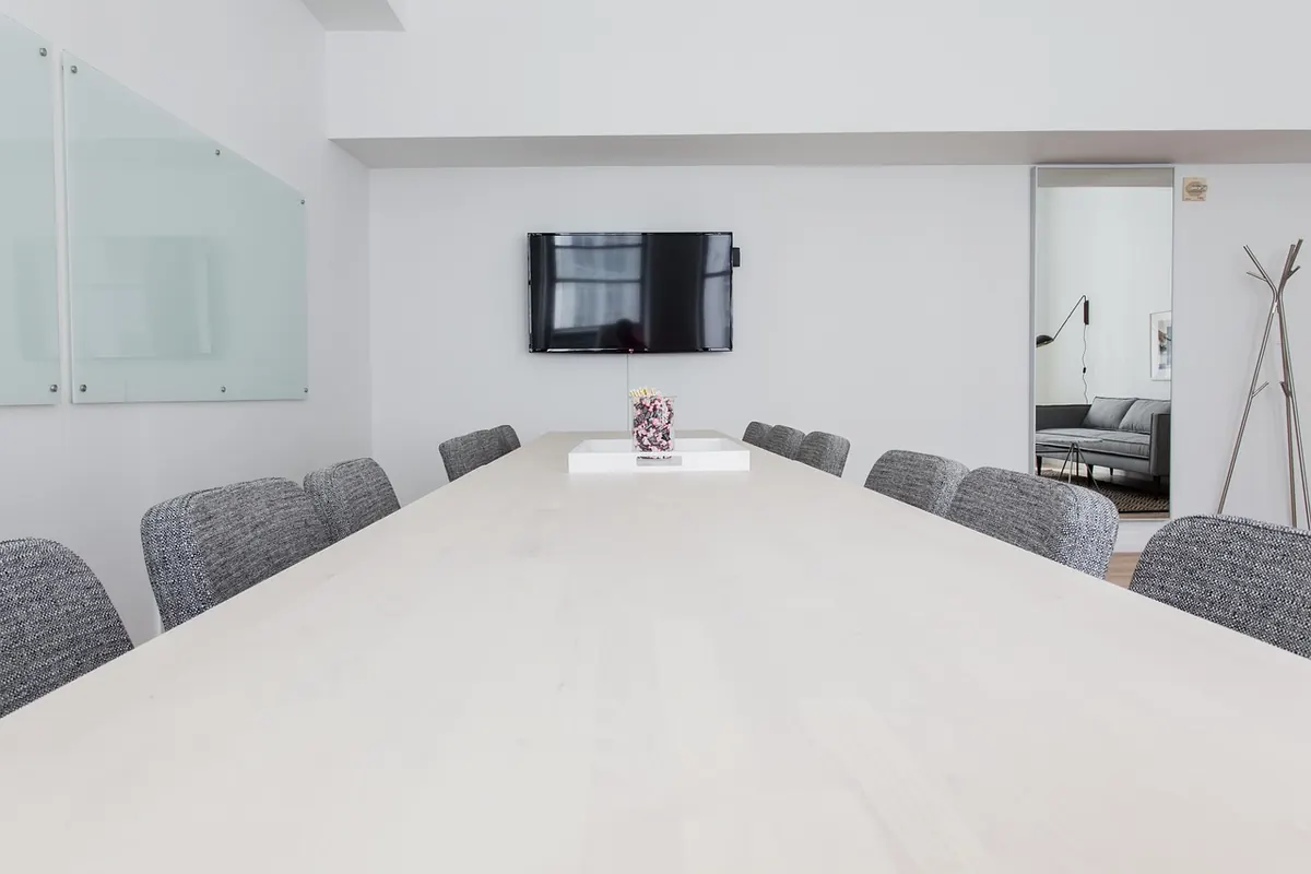 Generative AI vs. Predictive AI: A Plain-English Explainer for Business Leaders